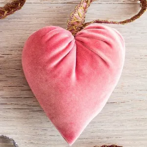 Handmade Velvet Hearts - Rose